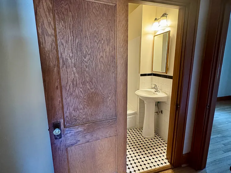 312 N Prairie Ave — Photo 10