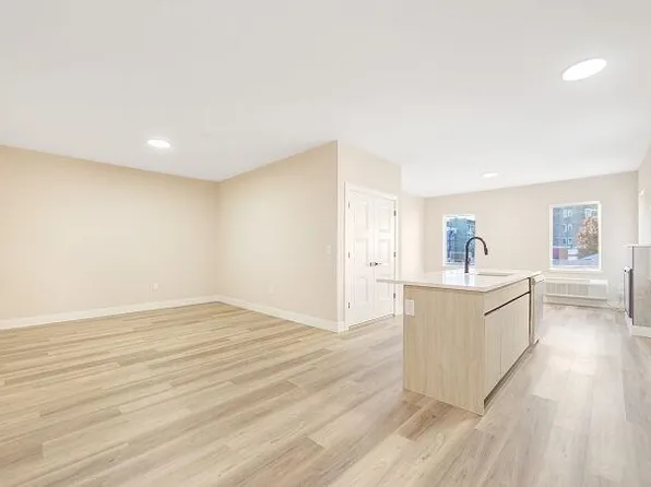 304 61st Street image 17 of 44