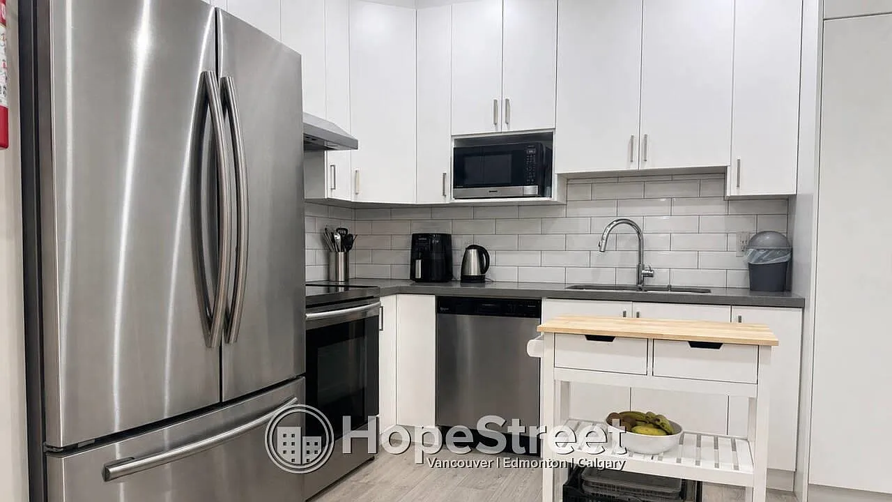 2 bed, 750 sqft, $1,750 — Photo 4