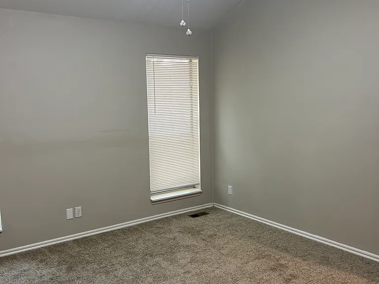 1420 NW 183rd Ter — Photo 17