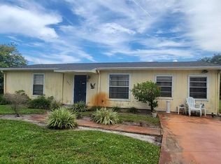 266 SE Grove Ave, Port Saint Lucie, FL 34983