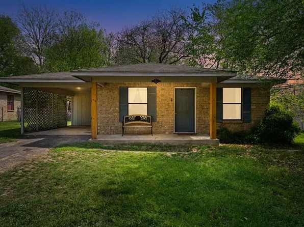 308 Taylor St, Gladewater, TX 75647