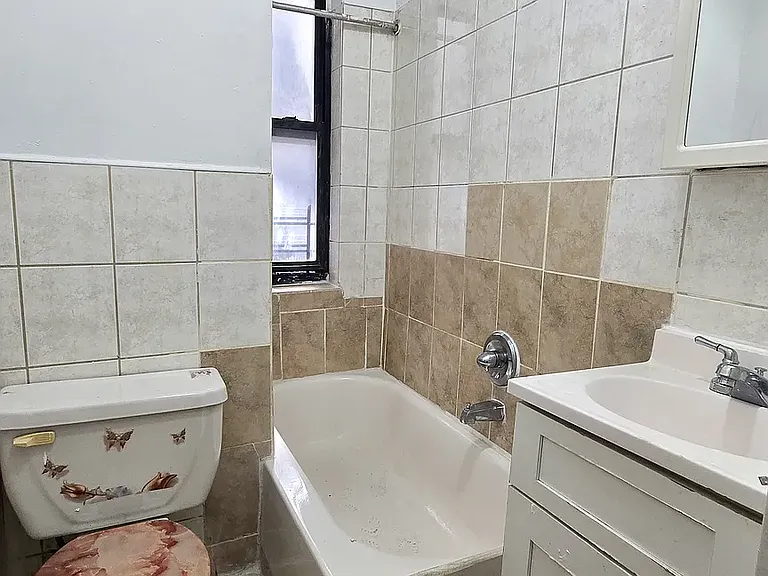 2403 Hoffman St #7 — Photo 13