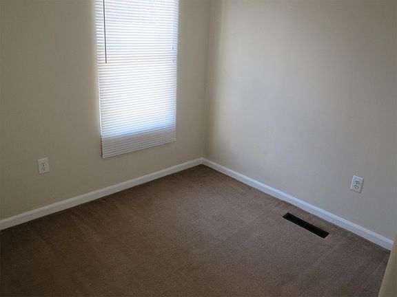 5th image of 52740 Marks St