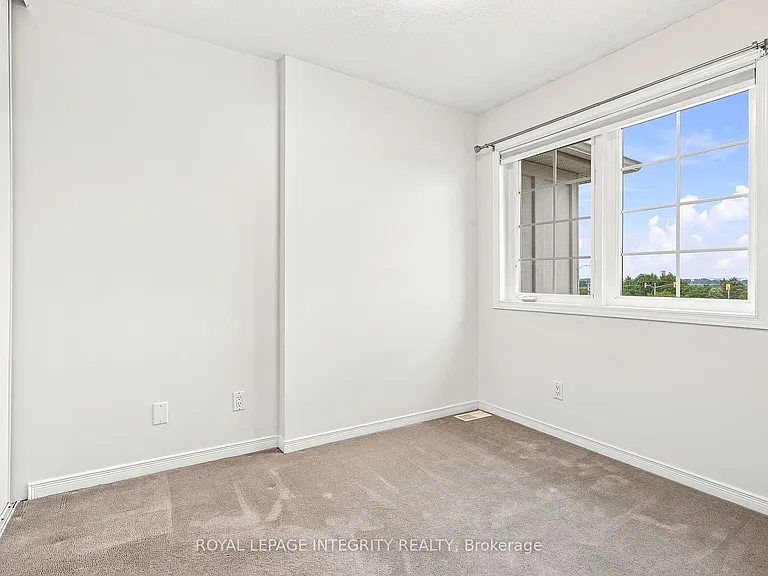 6 Crystal Park Cres — Photo 21