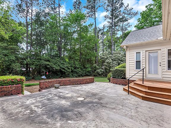 4th image of 104 Glen Eagle Ct