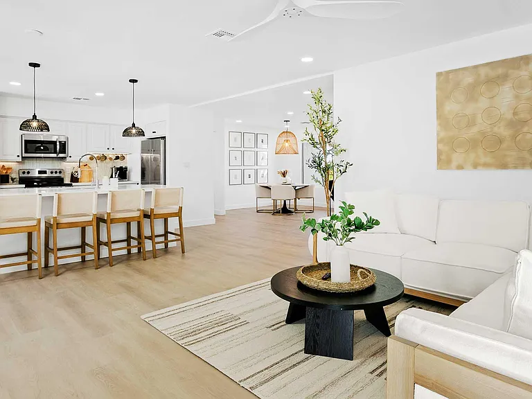 6411 E Presidio Rd — Photo 10