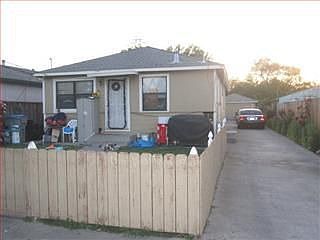 1st image of 521 Hannah St
