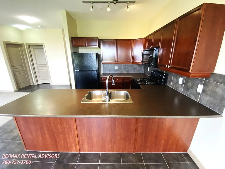 501 Palisades Way #404 — Photo 20