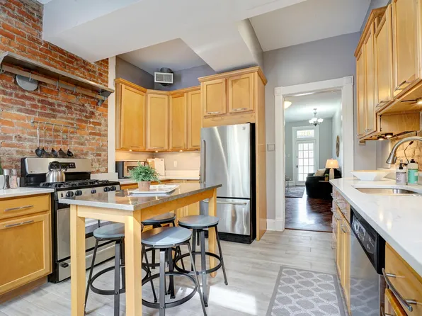 937 Paradrome St #A, Cincinnati, OH 45202