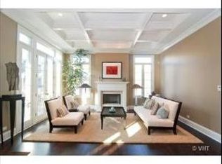 2711 N Hartland Ct, Chicago, IL 60614