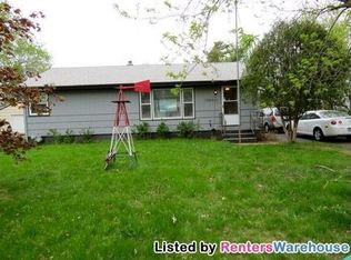 1049 Kenneth St, Eagan, MN 55121