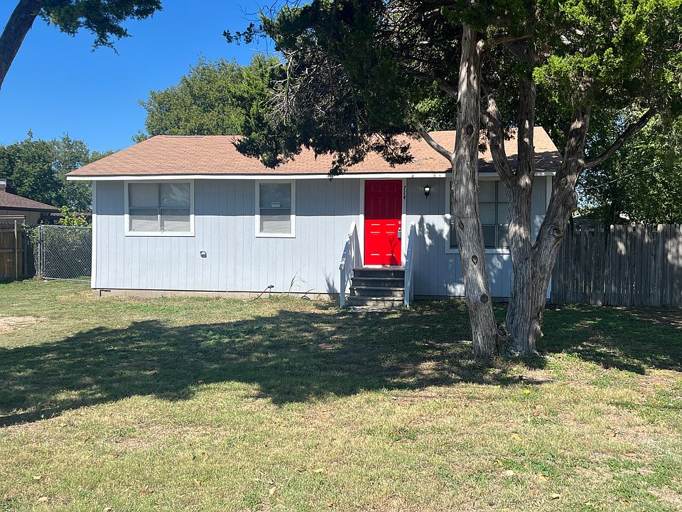 1st image of 714 Dogwood Dr
