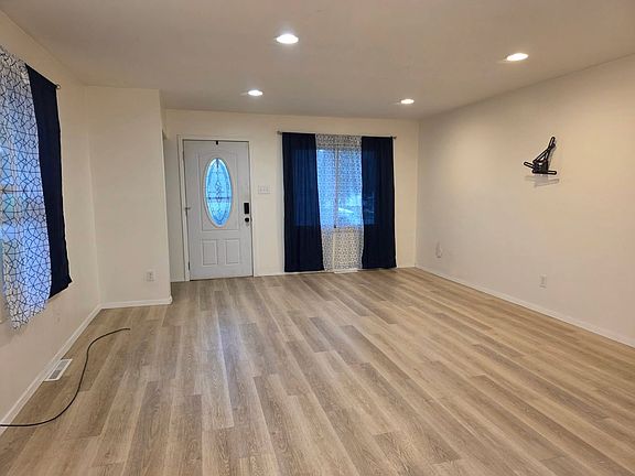 2nd image of 233 S Randolph Ave