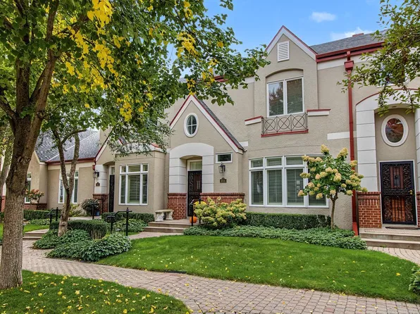604 Coventry Ln, Edina, MN 55435