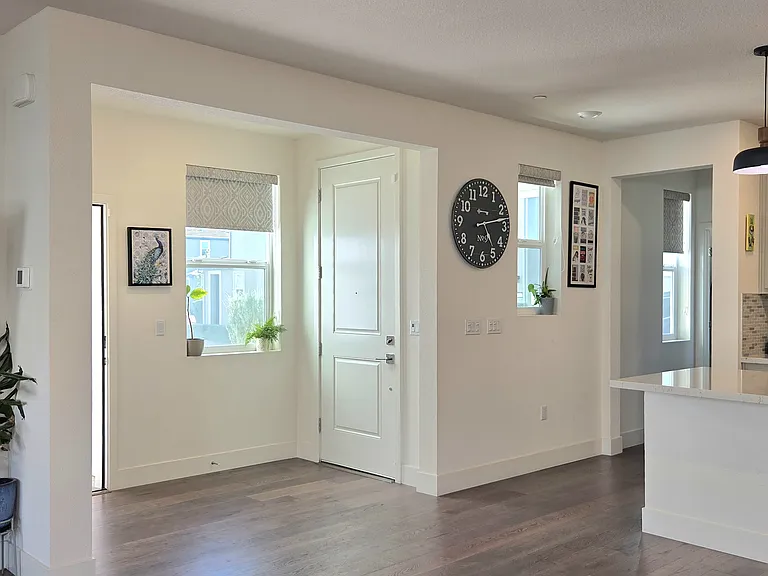 2055 Daimler St — Photo 3