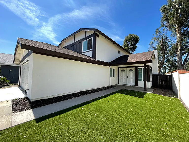 27072 Valleymont Rd — Photo 1