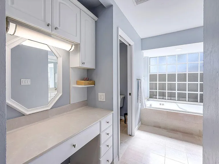 226 Belville Blvd — Photo 16