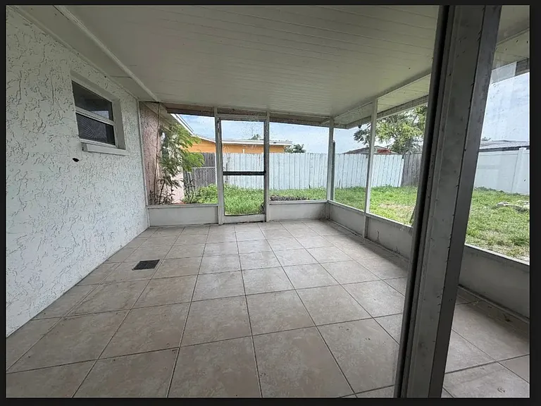 10110 Cherry Creek Ln — Photo 11