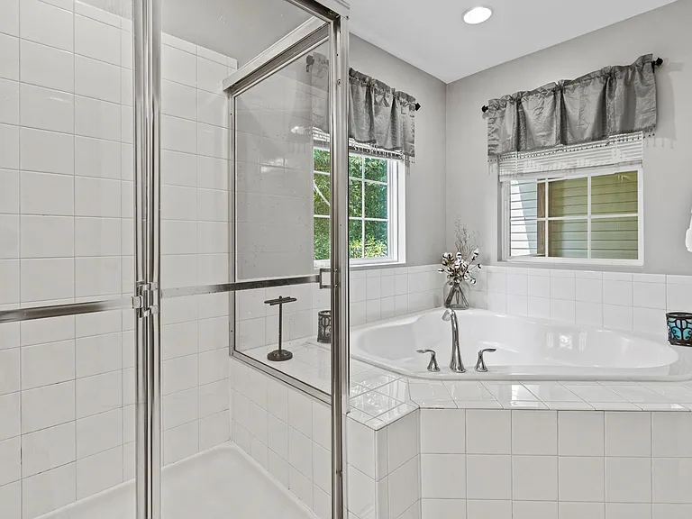 7526 Stonehouse Run Dr — Photo 20