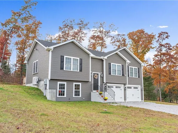 (undisclosed Address), Thompson, CT 06277