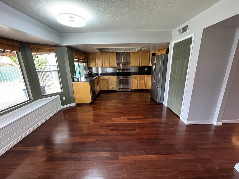 6228 W Cortez St — Photo 31