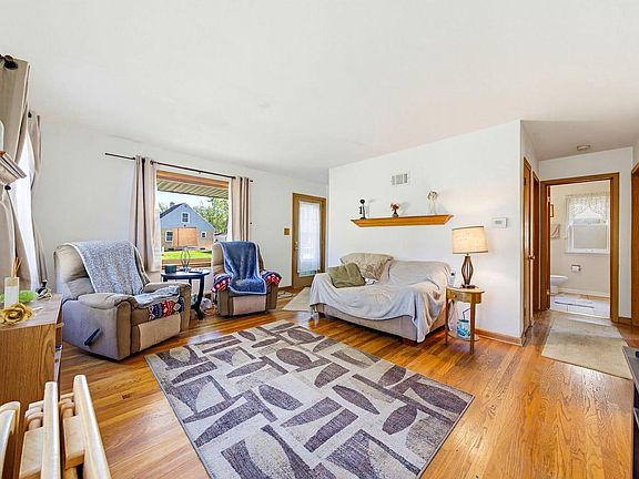 2nd image of 5839 N 33rd STREET