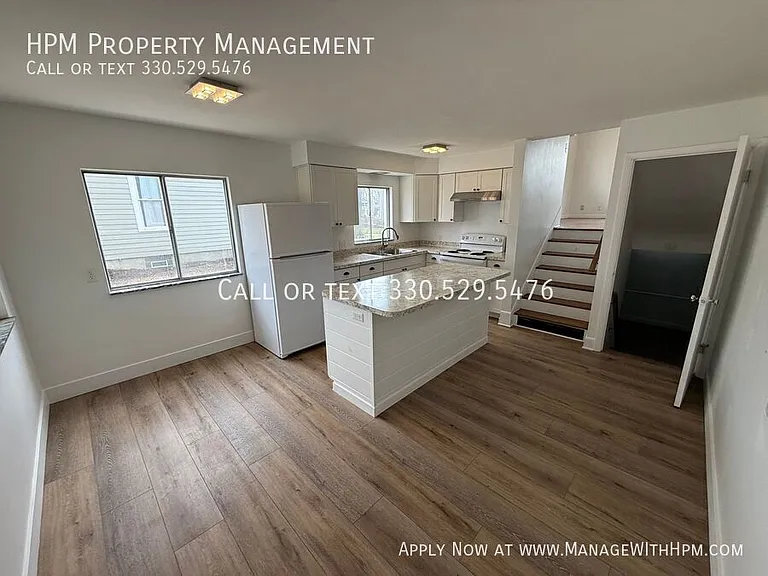 15 W York St — Photo 3