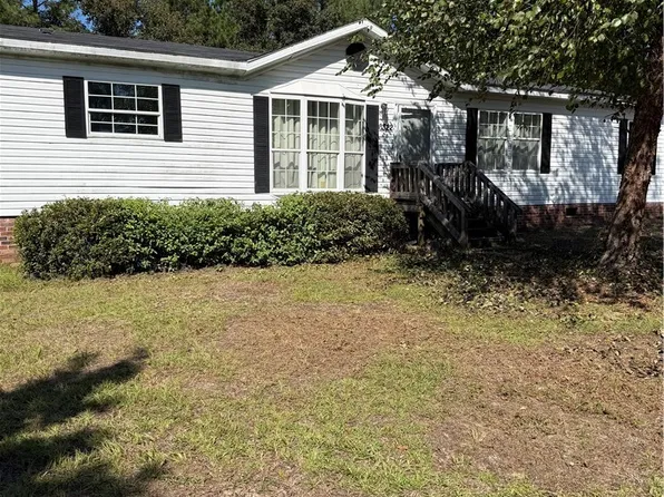 6322 Aladdin Dr, Hope Mills, NC 28348
