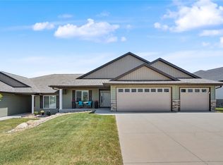 3027 Teton St SW, Cedar Rapids, IA 52404
