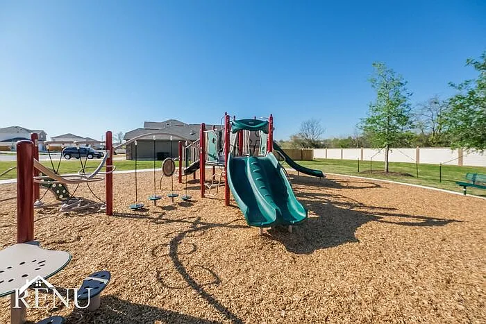 308 Crescent Park Dr — Photo 20