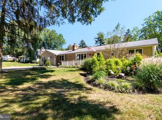 2805 Greenway Dr, Ellicott City, MD 21042