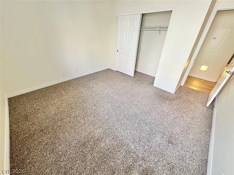 5422 River Glen Dr #377 — Photo 9