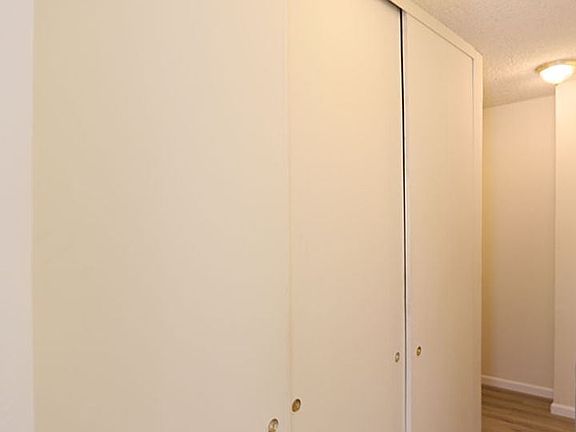 5th image of 536 Mason St APT 506