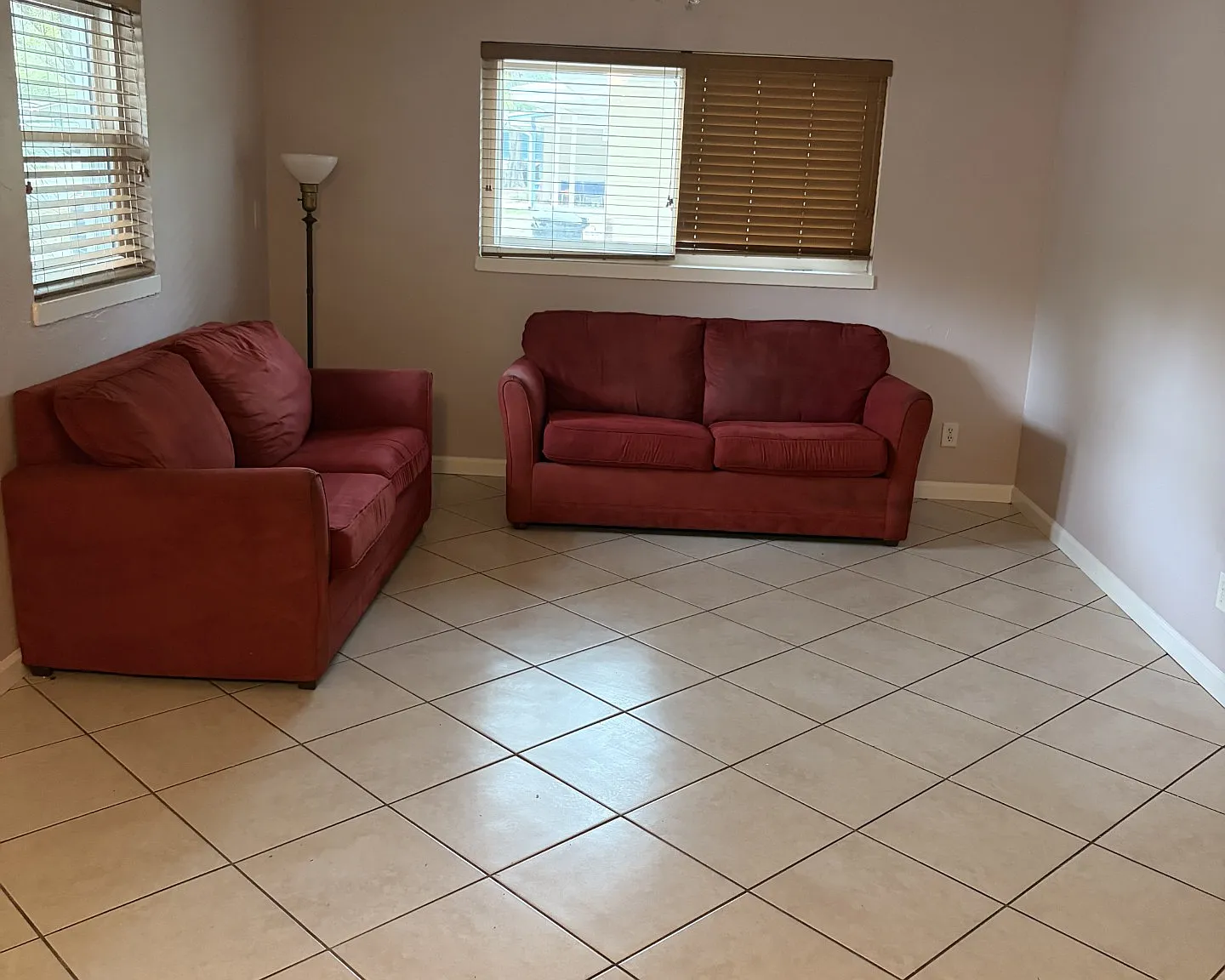 4 bed, 1400 sqft, $1,700 — Photo 3