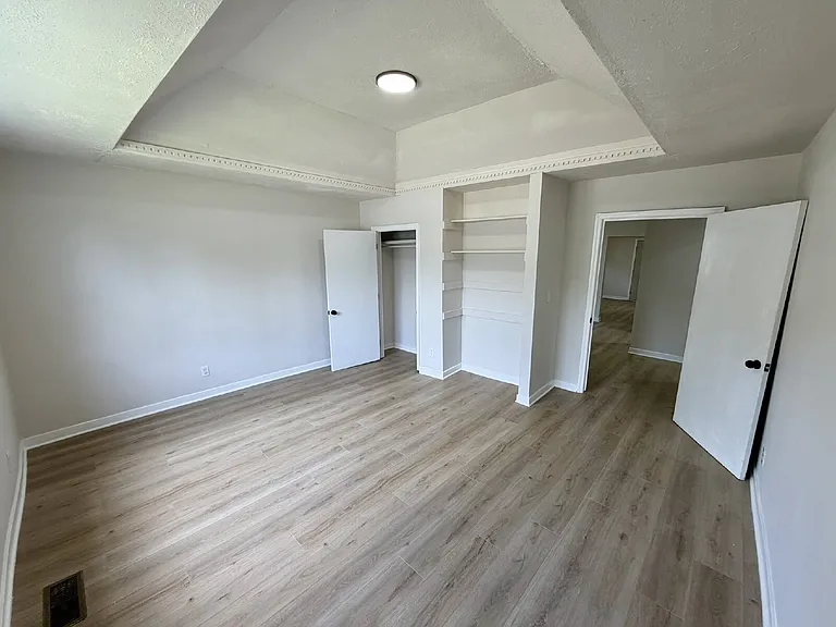 909 N 2nd St — Photo 24