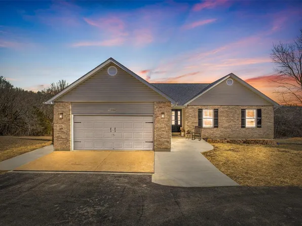 13060 Orchard Park Ln, De Soto, MO 63020