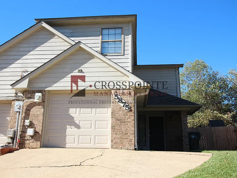 5875 Creekside Cir — Photo 1