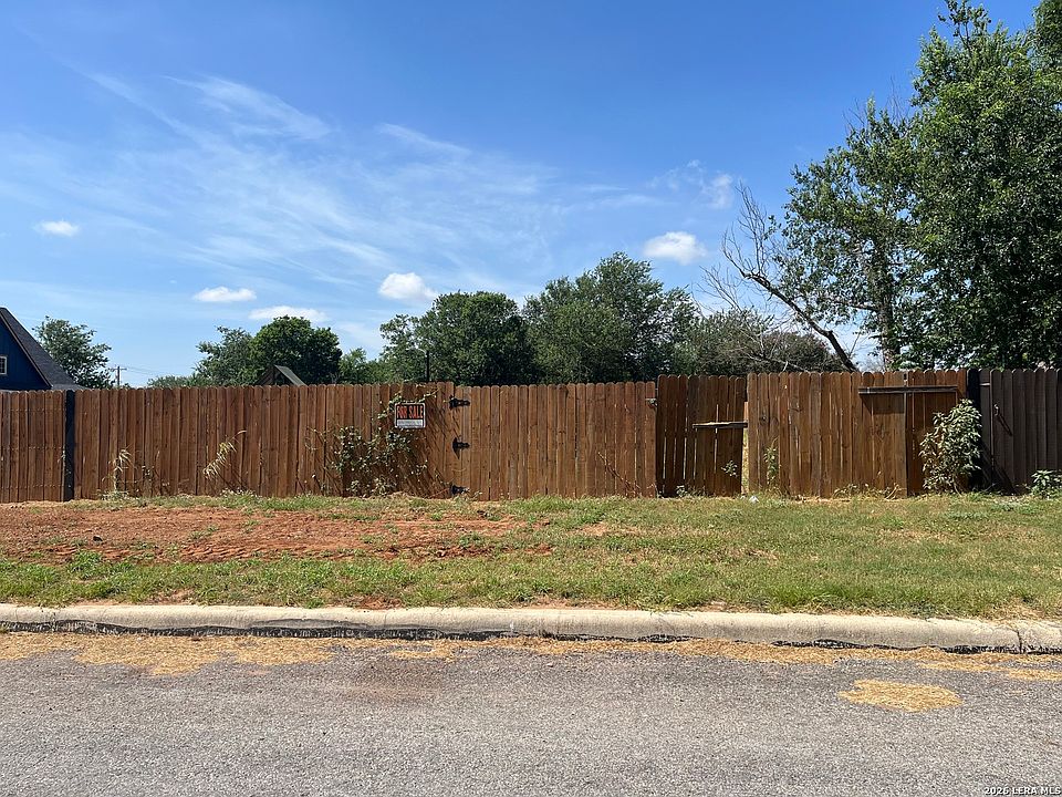 1st image of 00 S Pecan LOT 3