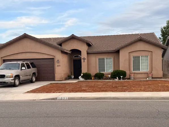 2071 W Orange Avenue, Porterville, CA 93257