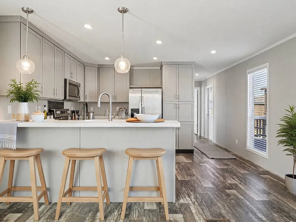 1712 Sidewinder Dr