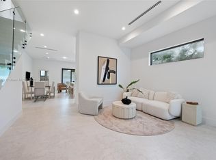 N/A, Miami, FL 33145