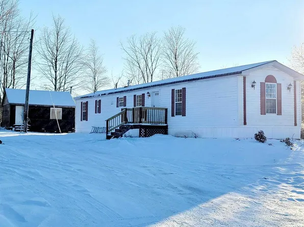 1072 Moosehead Trl, Dixmont, ME 04932