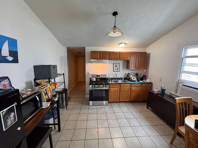 1706 Cambronne St — Photo 17