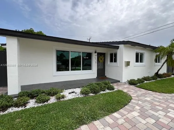 9211 SW 13th St, Miami, FL 33174
