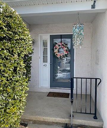 3rd image of 43 Hunters Run