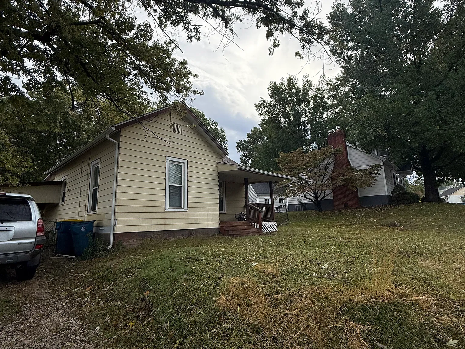 3 bed, 1.5 bath, 1607 sqft, $1,499 — Photo 2