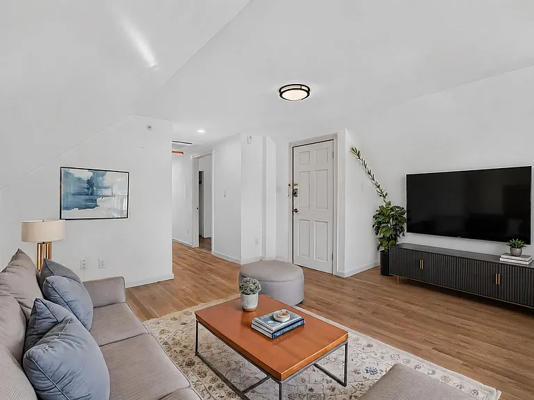 114 School St #3 — Photo 8