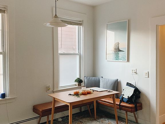 3rd image of 79 Hampshire St #1