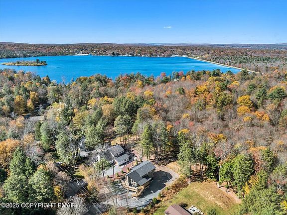 4th image of 213 Longfellow Cir